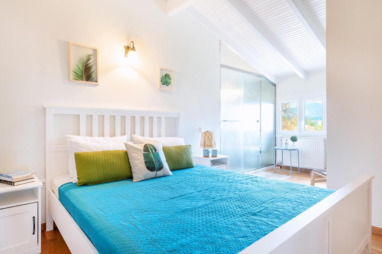 Spyrelia Villa With Private Pool & Outdoor Hot Tub Dassia  Eksteriør billede