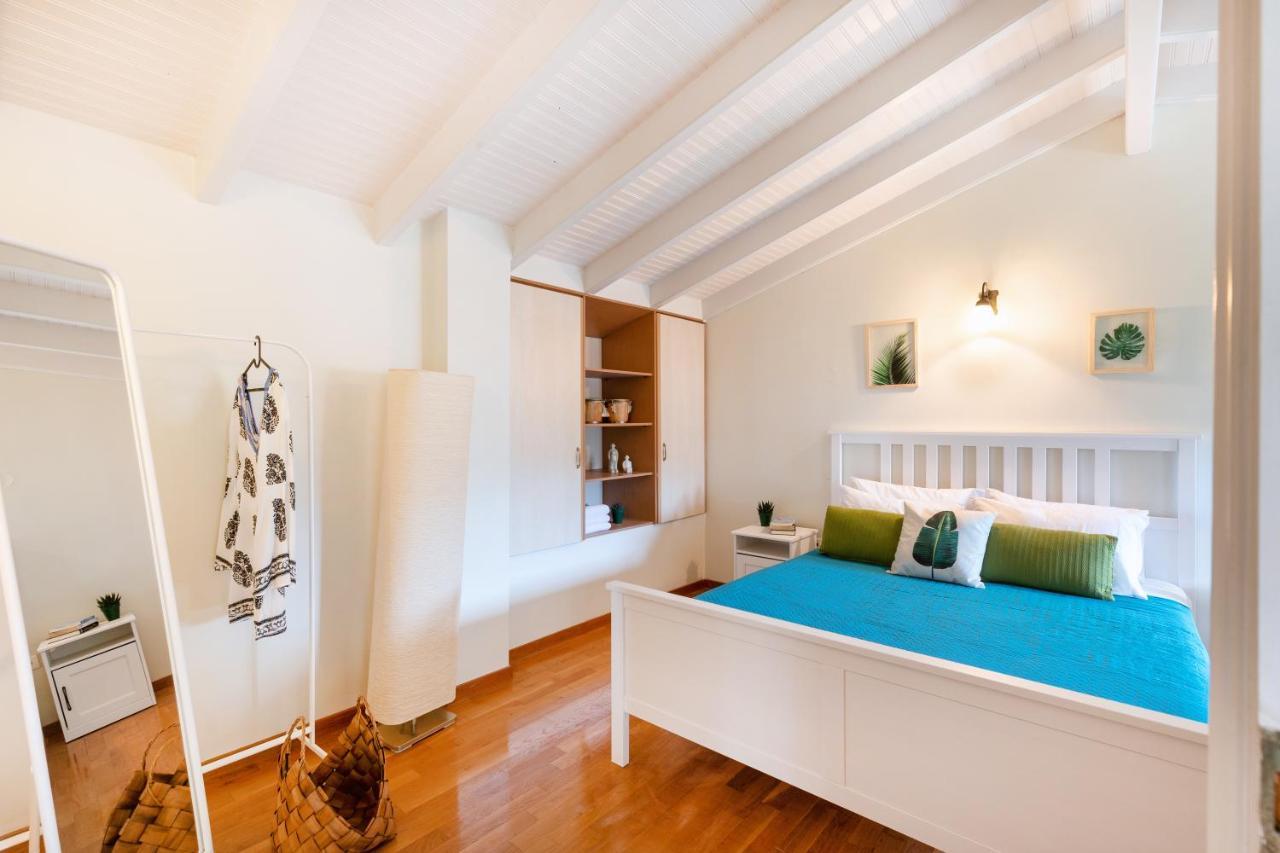 Spyrelia Villa With Private Pool & Outdoor Hot Tub Dassia  Eksteriør billede